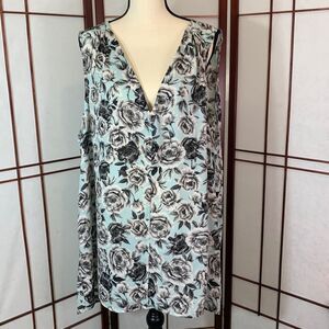 Torrid light teal sleeveless blouse with rose design